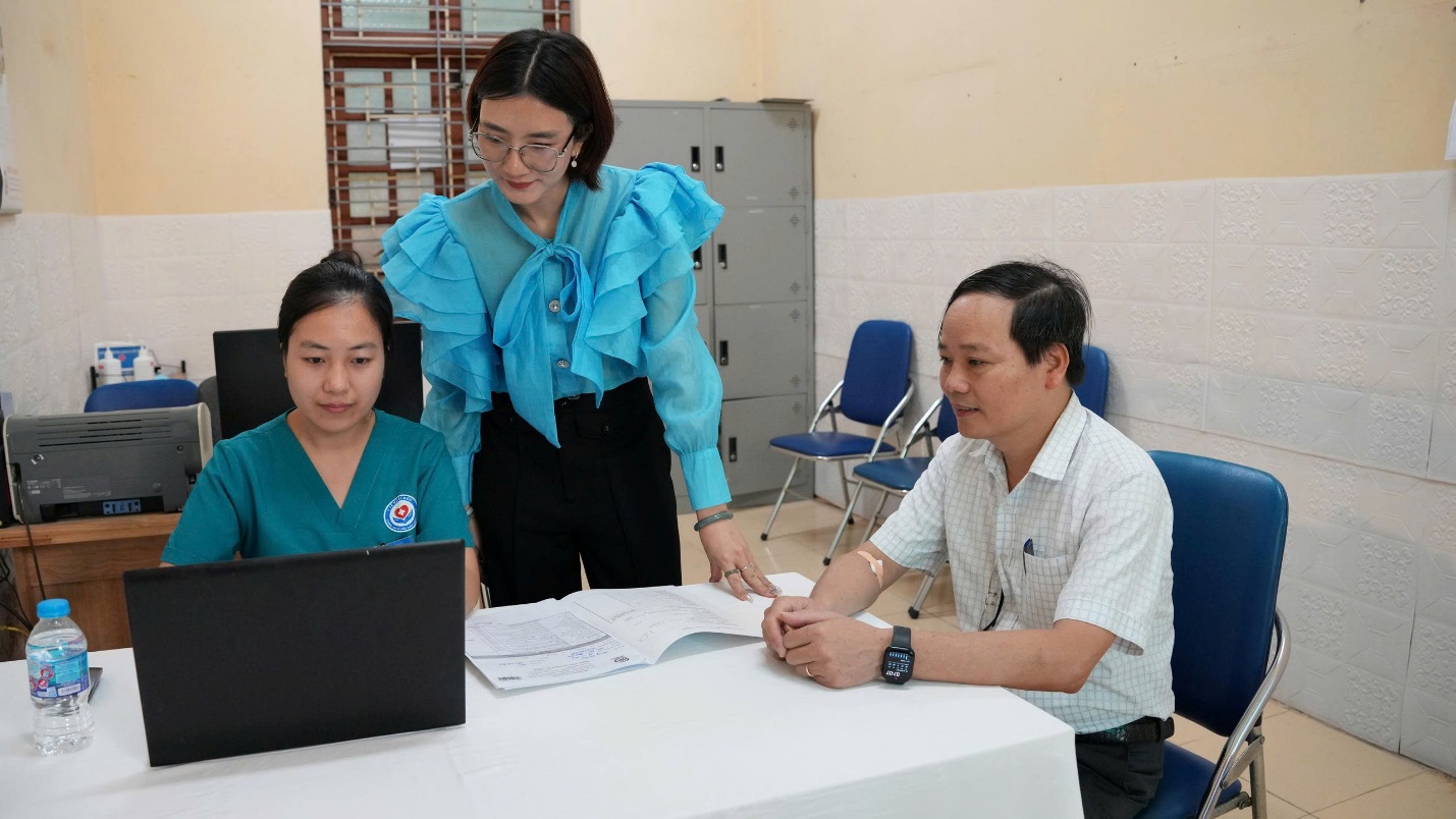 Hoài Đức: Tổ chức khám, tư vấn sức khỏe định kỳ cho cán bộ chủ chốt năm 2026- Ảnh 6.