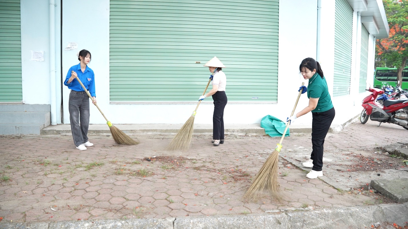 HOÀI ĐỨC: ĐỒNG LOẠT RA QUÂN CAO ĐIỂM, QUYẾT TÂM XÓA BỎ "ĐIỂM NGHẼN" TRẬT TỰ ĐÔ THỊ- Ảnh 3.