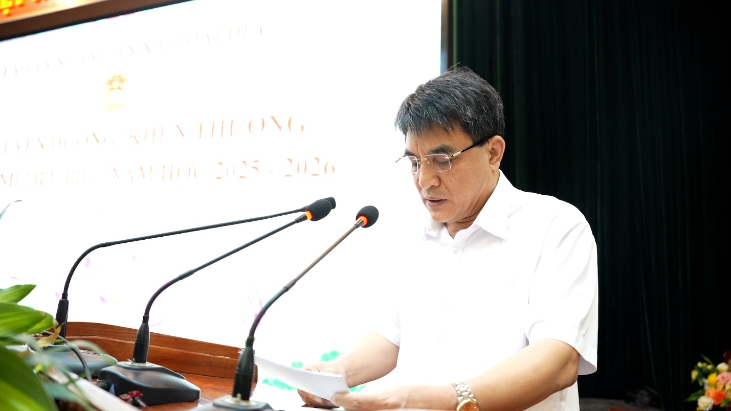 Hoài Đức trang trọng lễ tuyên dương, khen thưởng học sinh tiêu biểu năm học 2025 - 2026- Ảnh 4.