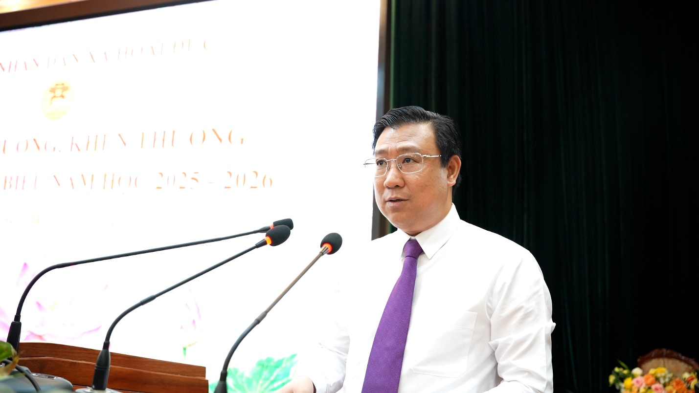 Hoài Đức trang trọng lễ tuyên dương, khen thưởng học sinh tiêu biểu năm học 2025 - 2026- Ảnh 8.