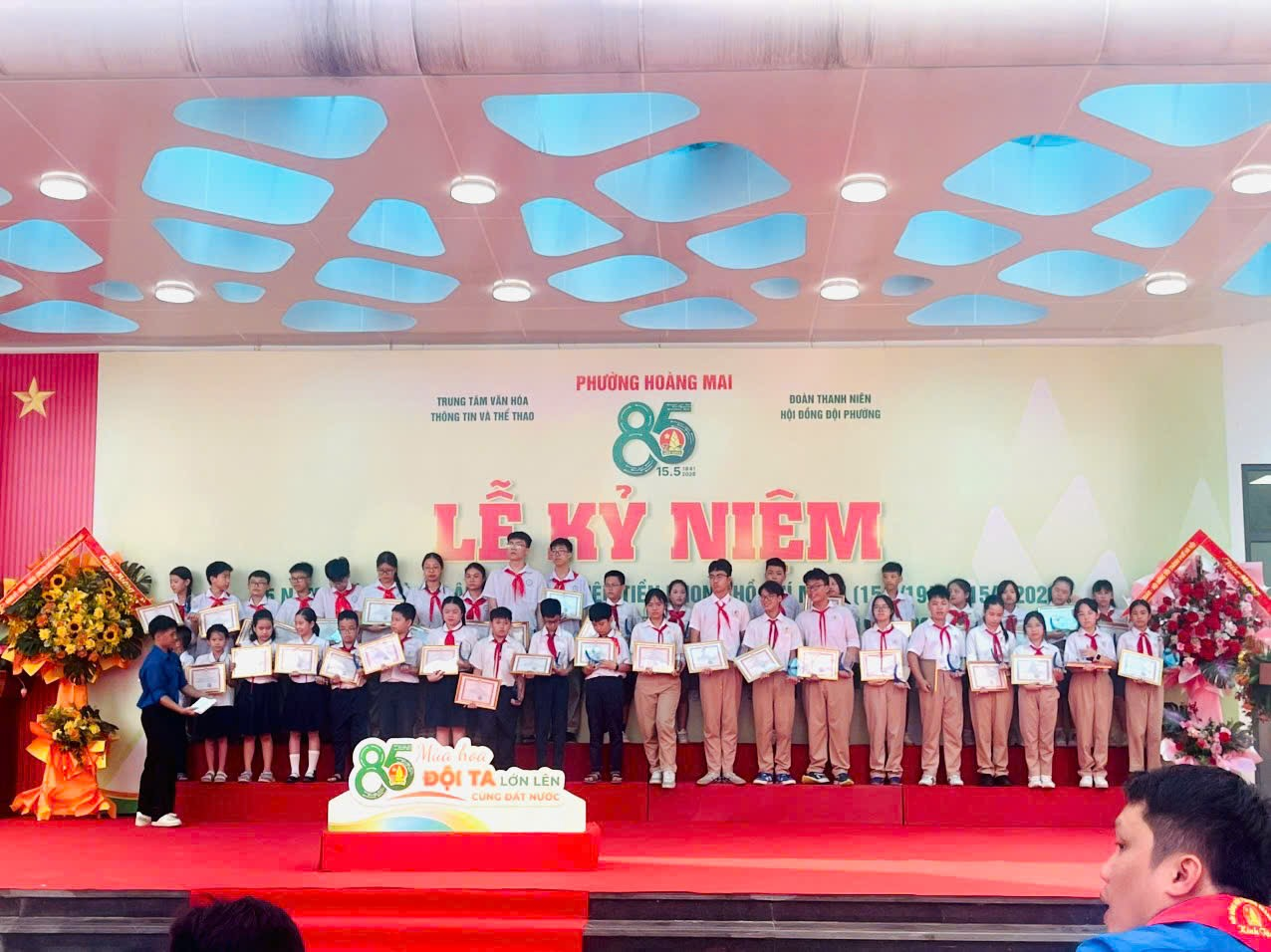 TRƯỜNG THCS YÊN SỞ THAM GIA SÔI NỔI CHƯƠNG TRÌNH KỶ NIỆM 85 NĂM NGÀY THÀNH LẬP ĐỘI TNTP HỒ CHÍ MINH- Ảnh 2.