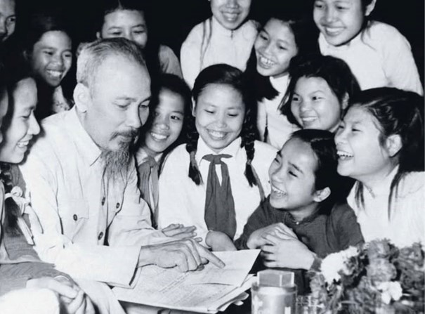 YÊN LÃNG: SÔI NỔI CÁC HOẠT ĐỘNG CHÀO MỪNG KỶ NIỆM 136 NĂM NGÀY SINH CHỦ TỊCH HỒ CHÍ MINH- Ảnh 1.