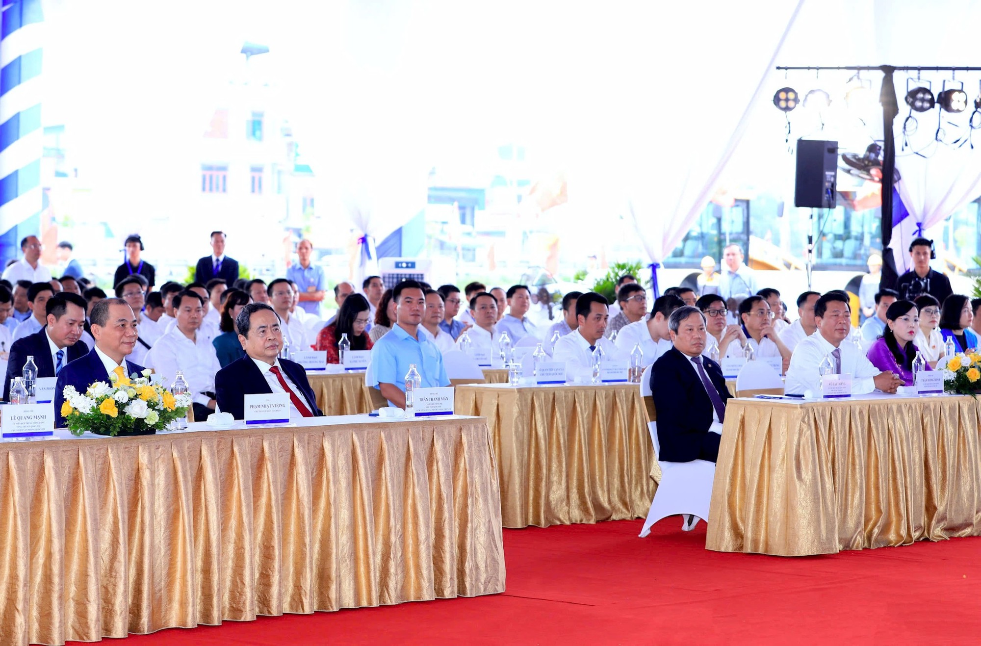 Hà Nội khởi công Dự án trục không gian Quốc lộ 1A với tổng vốn đầu tư gần 162.000 tỷ đồng- Ảnh 1.