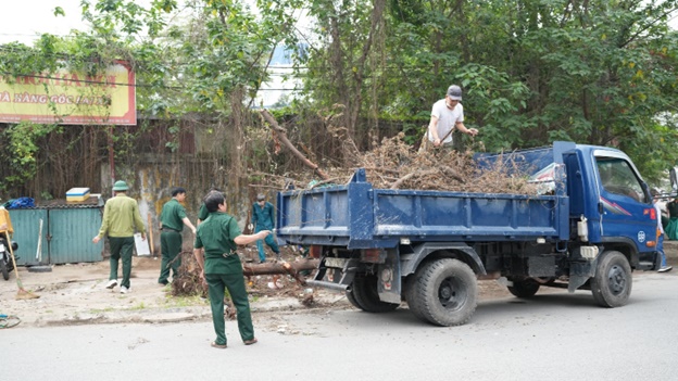 HOÀI ĐỨC: ĐỒNG LOẠT RA QUÂN CAO ĐIỂM, QUYẾT TÂM XÓA BỎ "ĐIỂM NGHẼN" TRẬT TỰ ĐÔ THỊ- Ảnh 6.