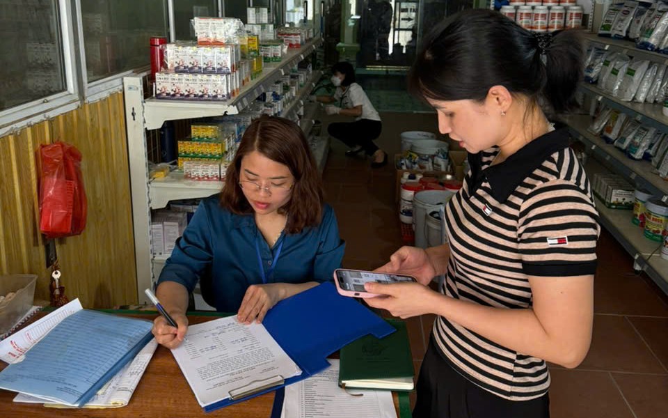 Xã Bất Bạt: Thông Báo Thủ Tục Và Điều Kiện Xin Cấp Giấy Phép Bán Thuốc Bảo Vệ Thực Vật