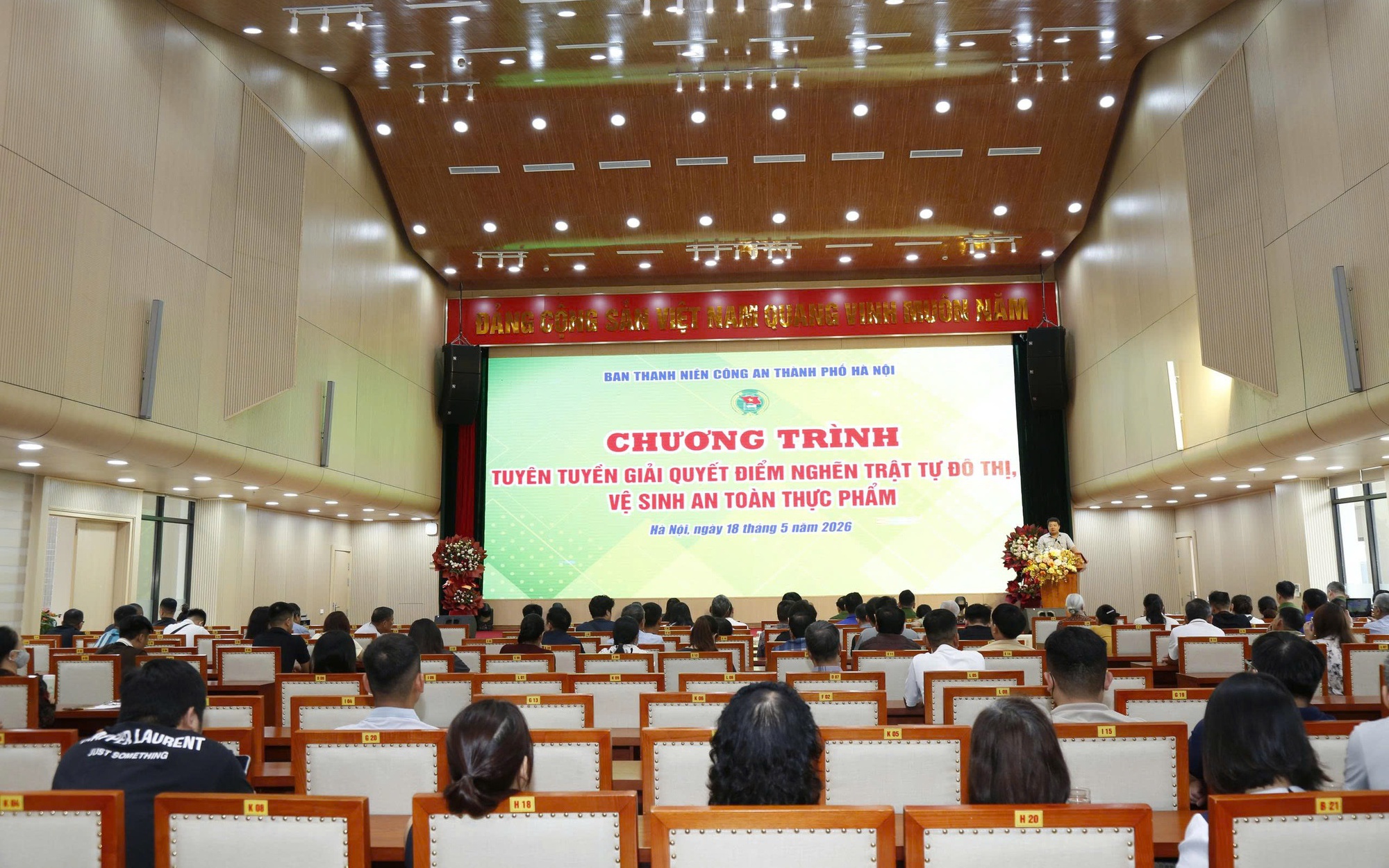 Tuyên truyền pháp luật về “Điểm nghẽn trật tự đô thị” và vệ sinh an toàn thực phẩm trên địa bàn phường Hà Đông