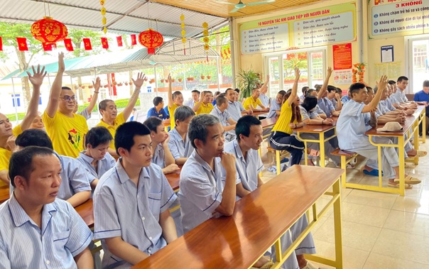 Kỷ niệm 136 năm ngày sinh Chủ tịch Hồ Chí Minh: Lan tỏa yêu thương- ấm áp tinh thần người bệnh 
- Ảnh 2.