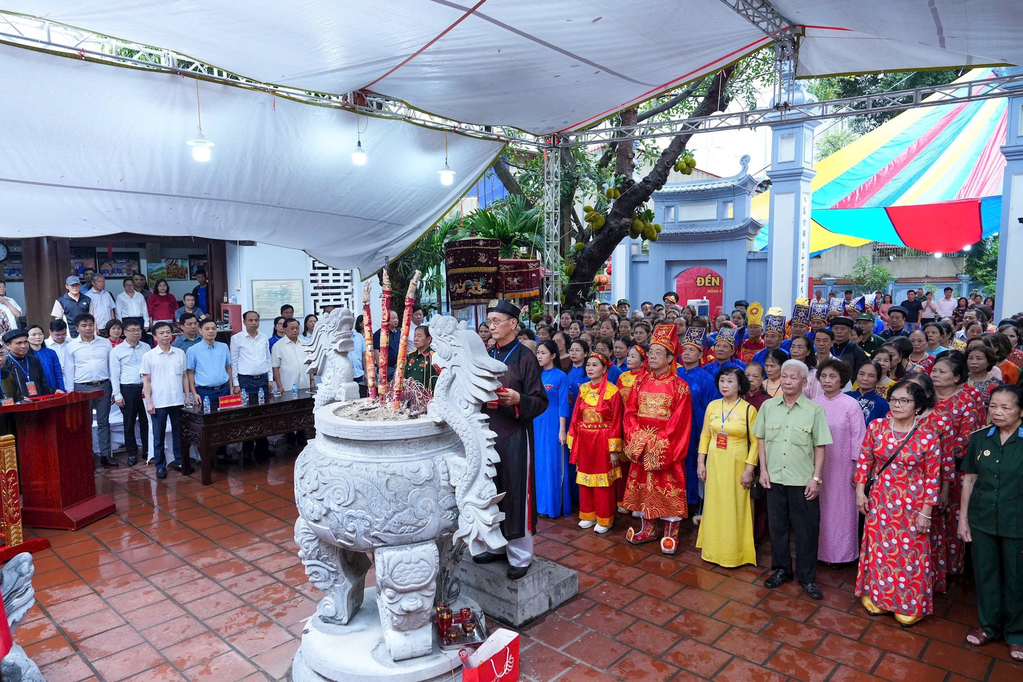 Phường Tây Hồ tổ chức Lễ kỷ niệm 998 năm Hội thề Trung Hiếu Đền Đồng Cổ- Ảnh 2.