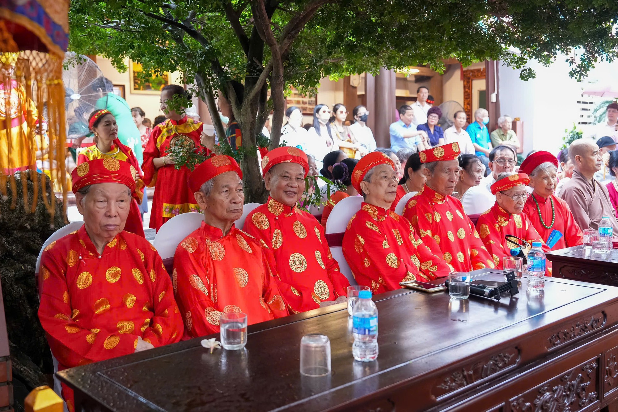 Phường Tây Hồ tổ chức Lễ kỷ niệm 998 năm Hội thề Trung Hiếu Đền Đồng Cổ- Ảnh 4.
