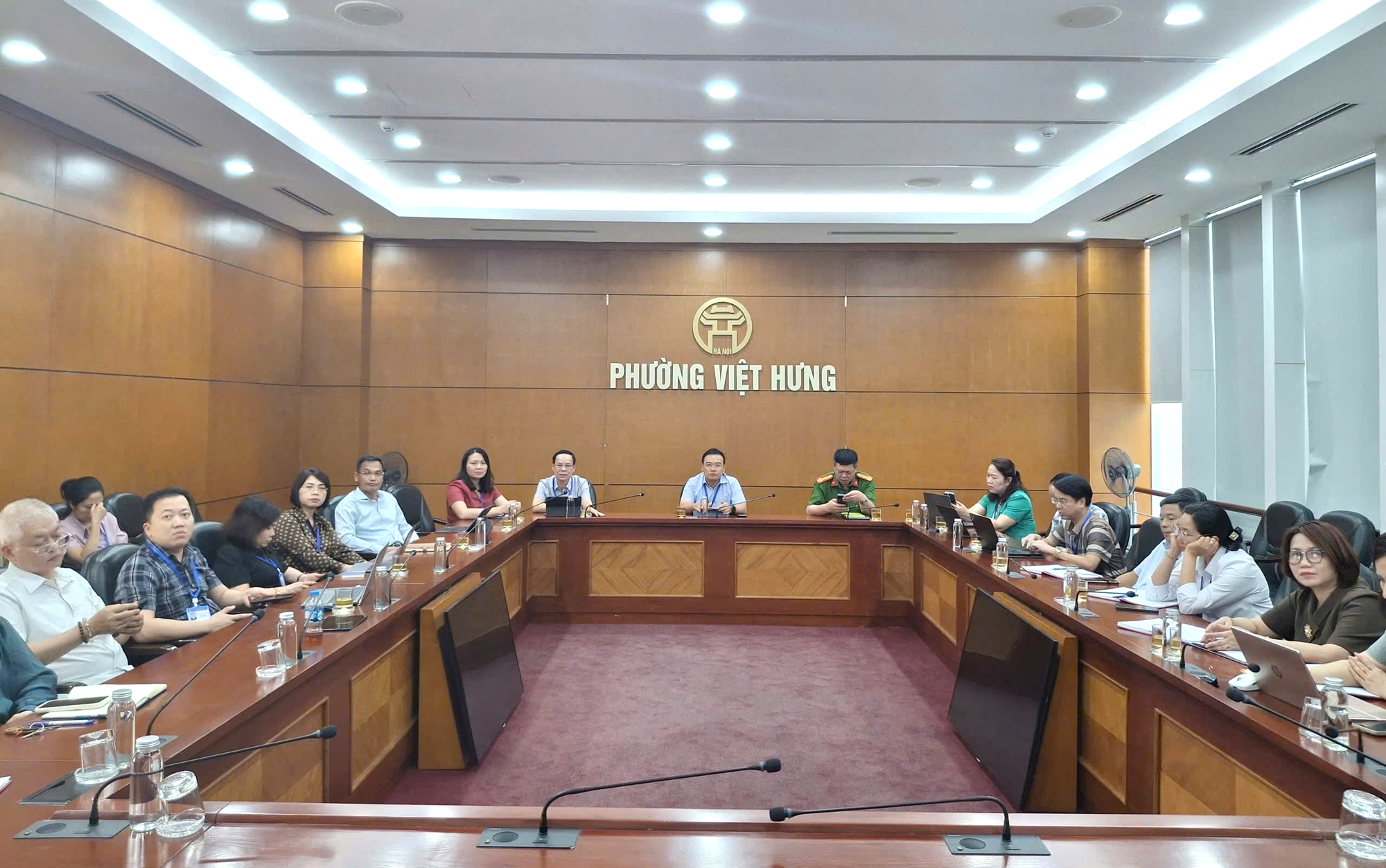 HĐND phường Việt Hưng tham gia hội nghị bồi dưỡng kiến thức, kỹ năng hoạt động của đại biểu Hội đồng nhân dân các cấp thành phố Hà Nội năm 2026 - Ảnh 1.