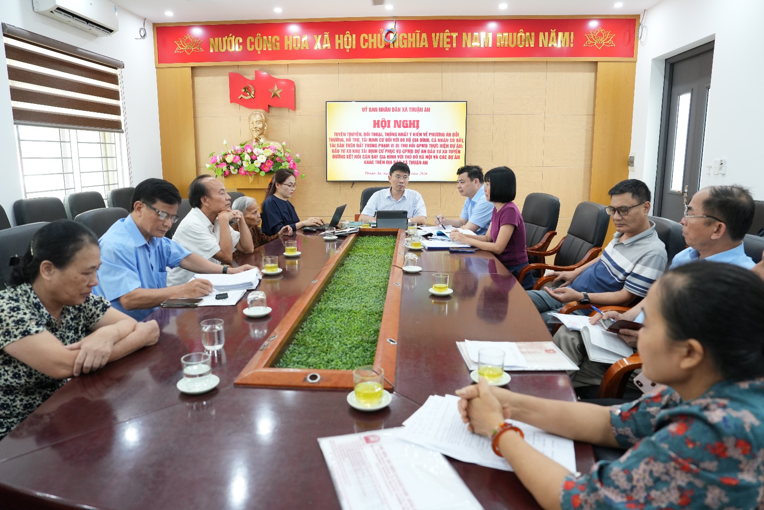 Xã Thuận An tuyên truyền, đối thoại, thống nhất ý kiến về phương án bồi thường, hỗ trợ tái định cư đối với 8 hộ gia đình, cá nhân có đất, tài sản trên đất trong phạm vi bị thu hồi GPMB thực hiện dự án- Ảnh 1.