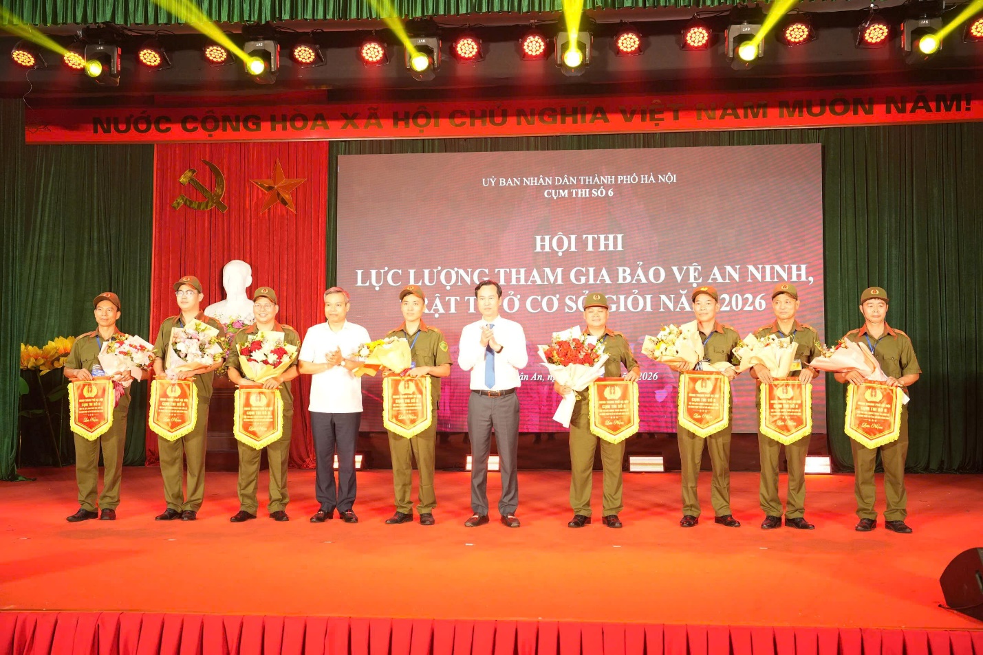 Sôi nổi hội thi lực lượng bảo vệ an ninh, trật tự ở cơ sở Cụm thi đua số 6- Ảnh 1.