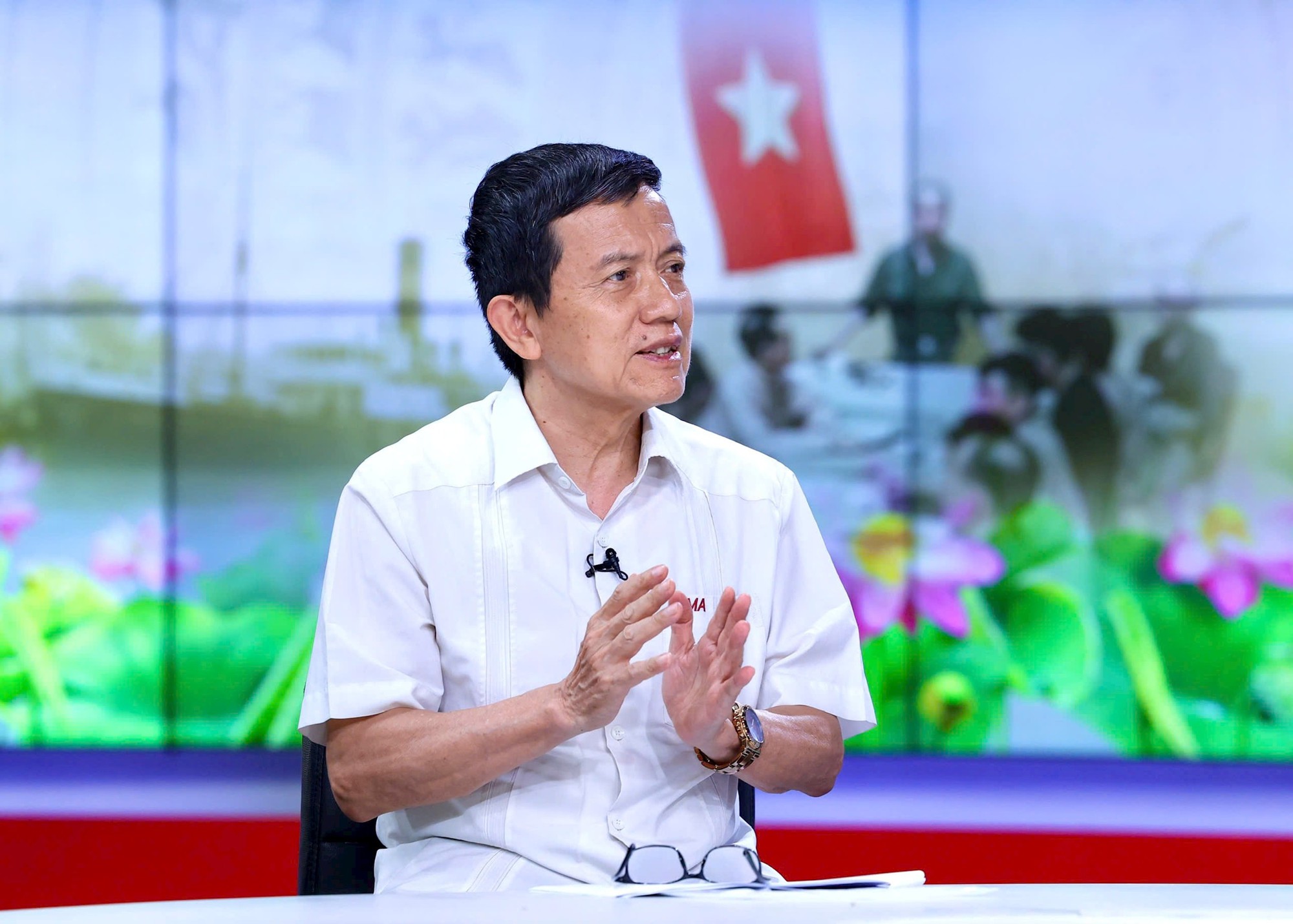 Ánh sáng Hồ Chí Minh - Đối thoại với lịch sử- Ảnh 17.