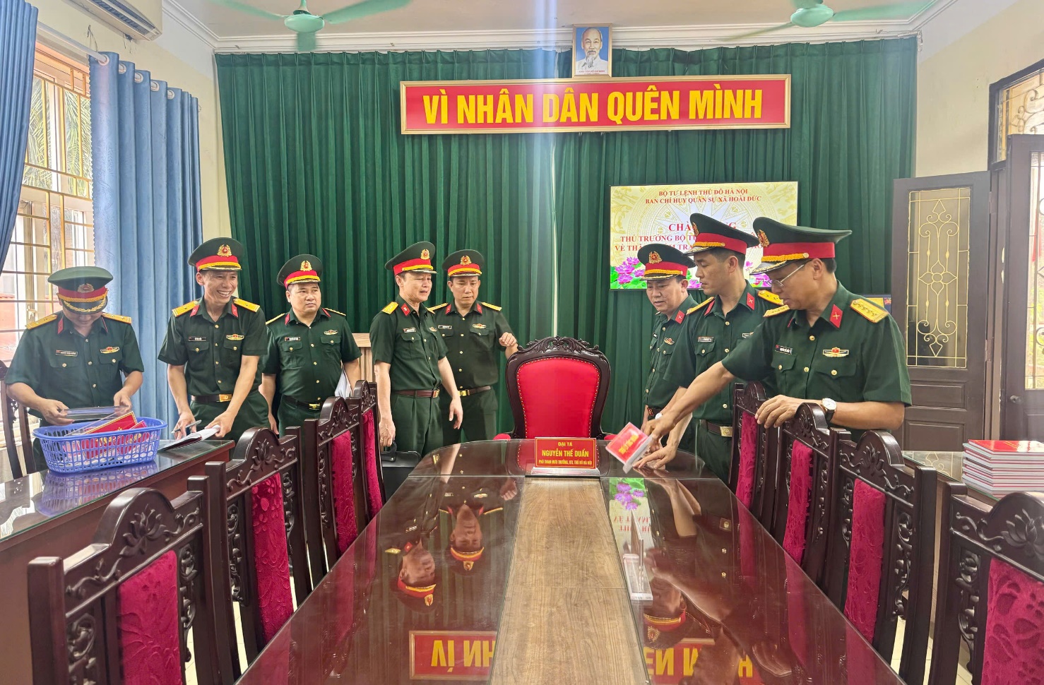 Đoàn kiểm tra của Bộ Tư lệnh Thủ đô Hà Nội về thăm kiểm tra và làm việc tại Ban CHQS xã Hoài Đức- Ảnh 1.