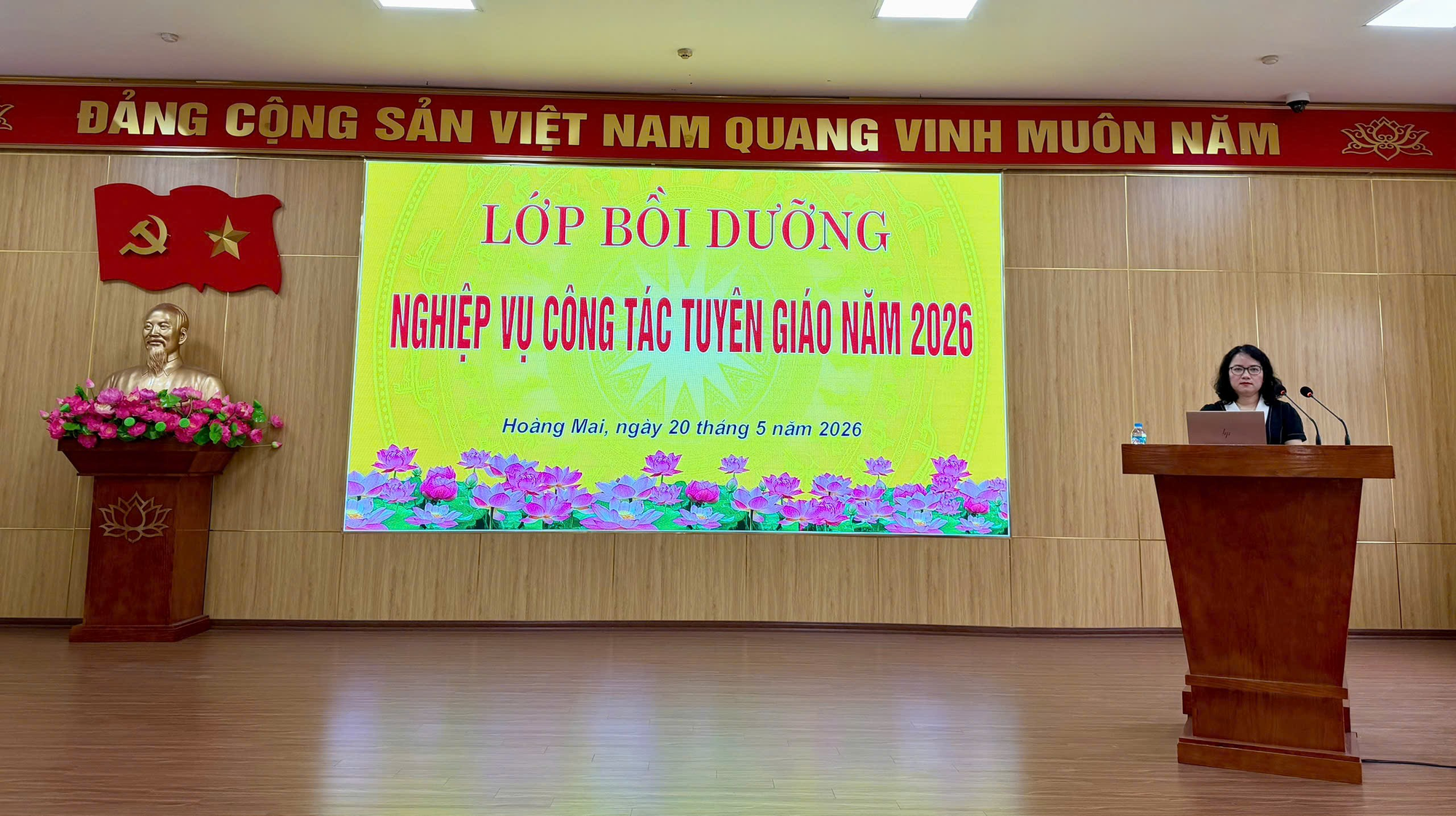 KHAI GIẢNG LỚP BỒI DƯỠNG NGHIỆP VỤ CÔNG TÁC TUYÊN GIÁO NĂM 2026- Ảnh 1.