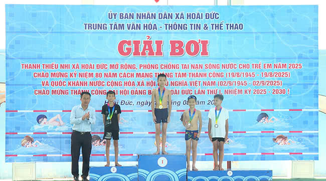SÔI NỔI CÁC HOẠT ĐỘNG TẠI BỂ BƠI TRUNG TÂM DỊCH VỤ TỔNG HỢP XÃ HOÀI ĐỨC, GÓP PHẦN PHÒNG CHỐNG ĐUỐI NƯỚC CHO TRẺ EM- Ảnh 3.