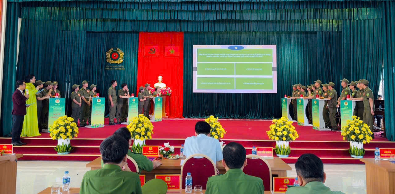 Xã Hồng Sơn giành giải Ba tại Hội thi lực lượng tham gia bảo vệ an ninh, trật tự ở cơ sở giỏi- Ảnh 1.