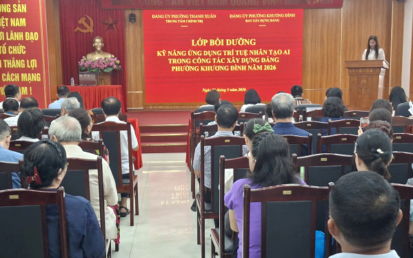 Phường Khương Đình tổ chức lớp bồi dưỡng kỹ năng ứng dụng trí tuệ nhân tạo trong công tác xây dựng Đảng
