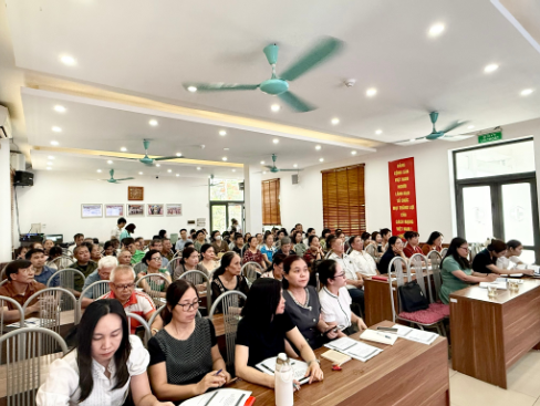 Phường Khương Đình: Tổ chức tập huấn, bồi dưỡng các văn bản quản lý nhà nước về an toàn thực phẩm năm 2026
- Ảnh 2.