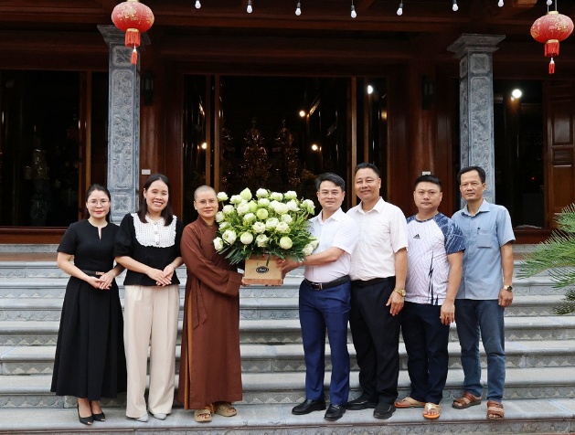 Đồng chí Chu Văn Khang cùng đoàn thăm chúc mừng tại chùa Đông Linh, chùa Tân Sơn, chùa Thiên Sơn- Ảnh 2.