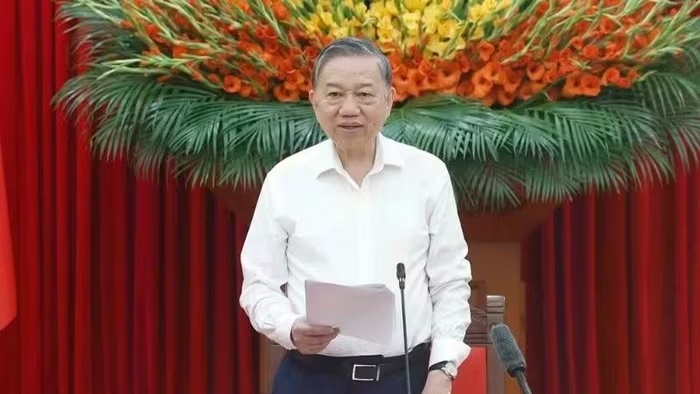 Kết luận của Tổng Bí thư, Chủ tịch nước về tổng kết 100 năm Đảng lãnh đạo cách mạng Việt Nam và 40 năm thực hiện Cương lĩnh
- Ảnh 1.
