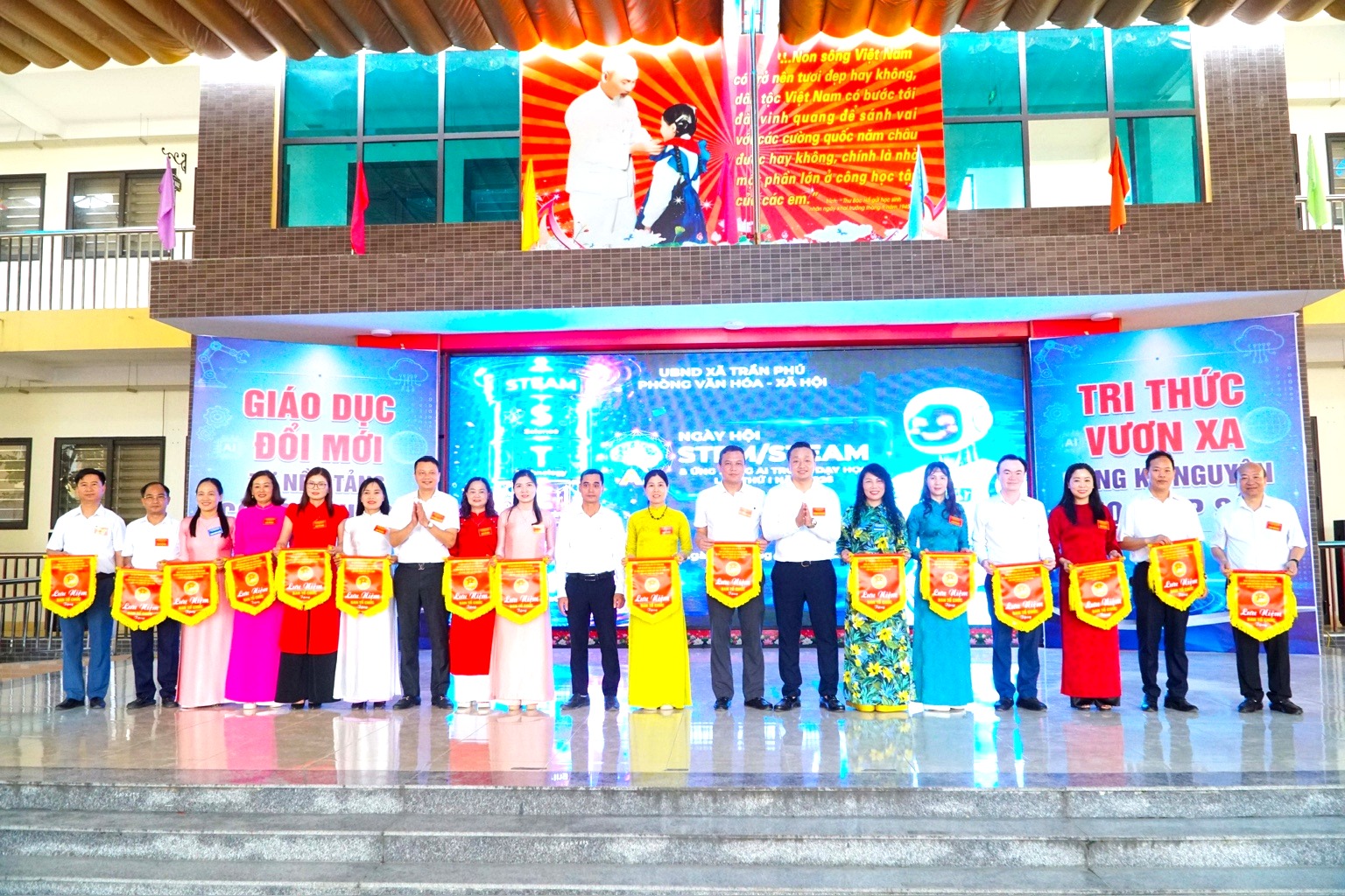 XÃ TRẦN PHÚ TỔ CHỨC NGÀY HỘI STEM/STEAM VÀ ỨNG DỤNG AI TRONG DẠY HỌC LẦN THỨ I NĂM 2026- Ảnh 2.