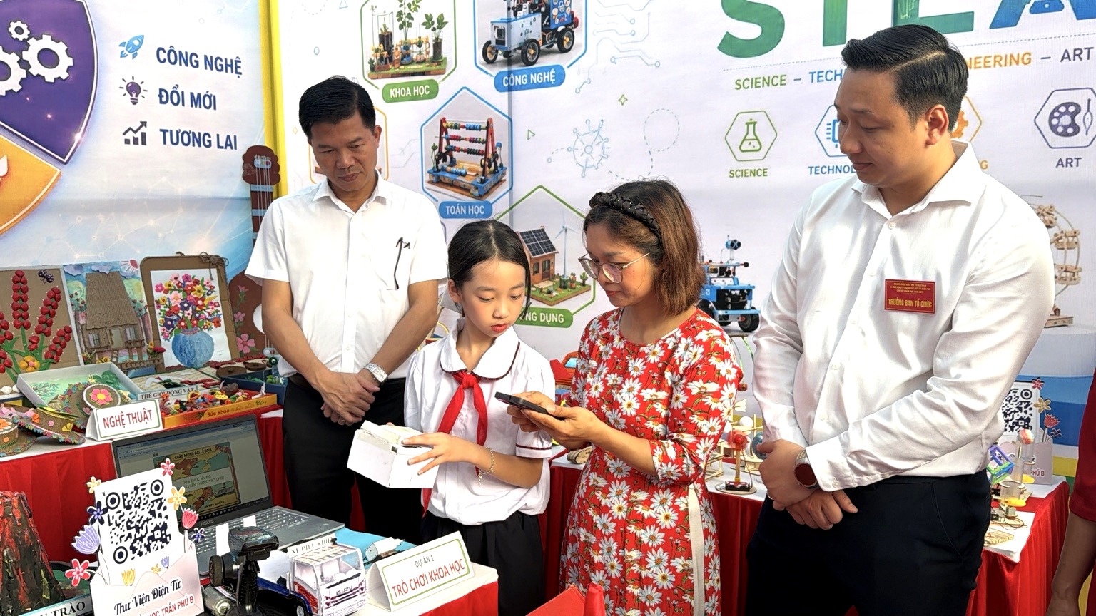 XÃ TRẦN PHÚ TỔ CHỨC NGÀY HỘI STEM/STEAM VÀ ỨNG DỤNG AI TRONG DẠY HỌC LẦN THỨ I NĂM 2026- Ảnh 5.