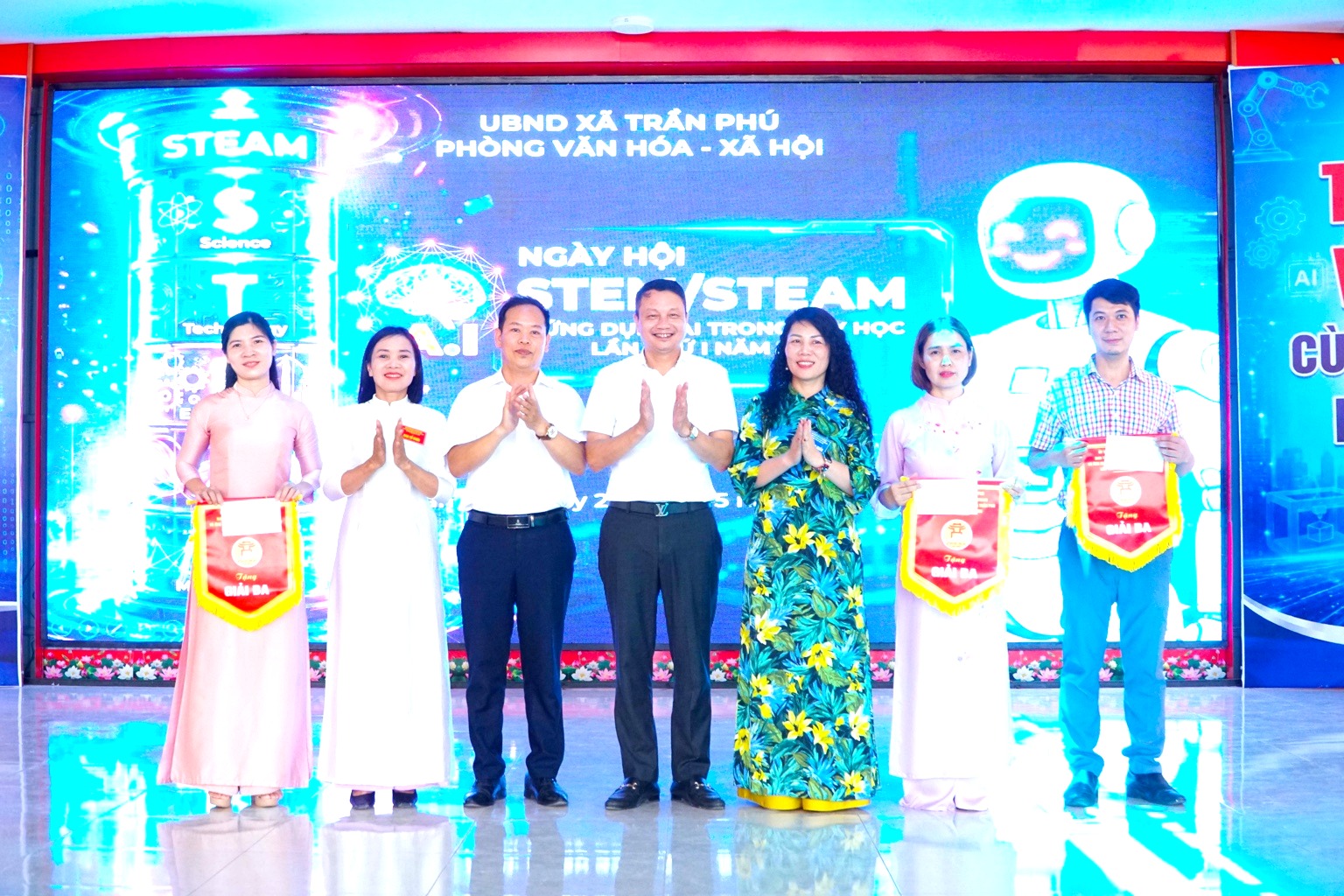 XÃ TRẦN PHÚ TỔ CHỨC NGÀY HỘI STEM/STEAM VÀ ỨNG DỤNG AI TRONG DẠY HỌC LẦN THỨ I NĂM 2026- Ảnh 8.