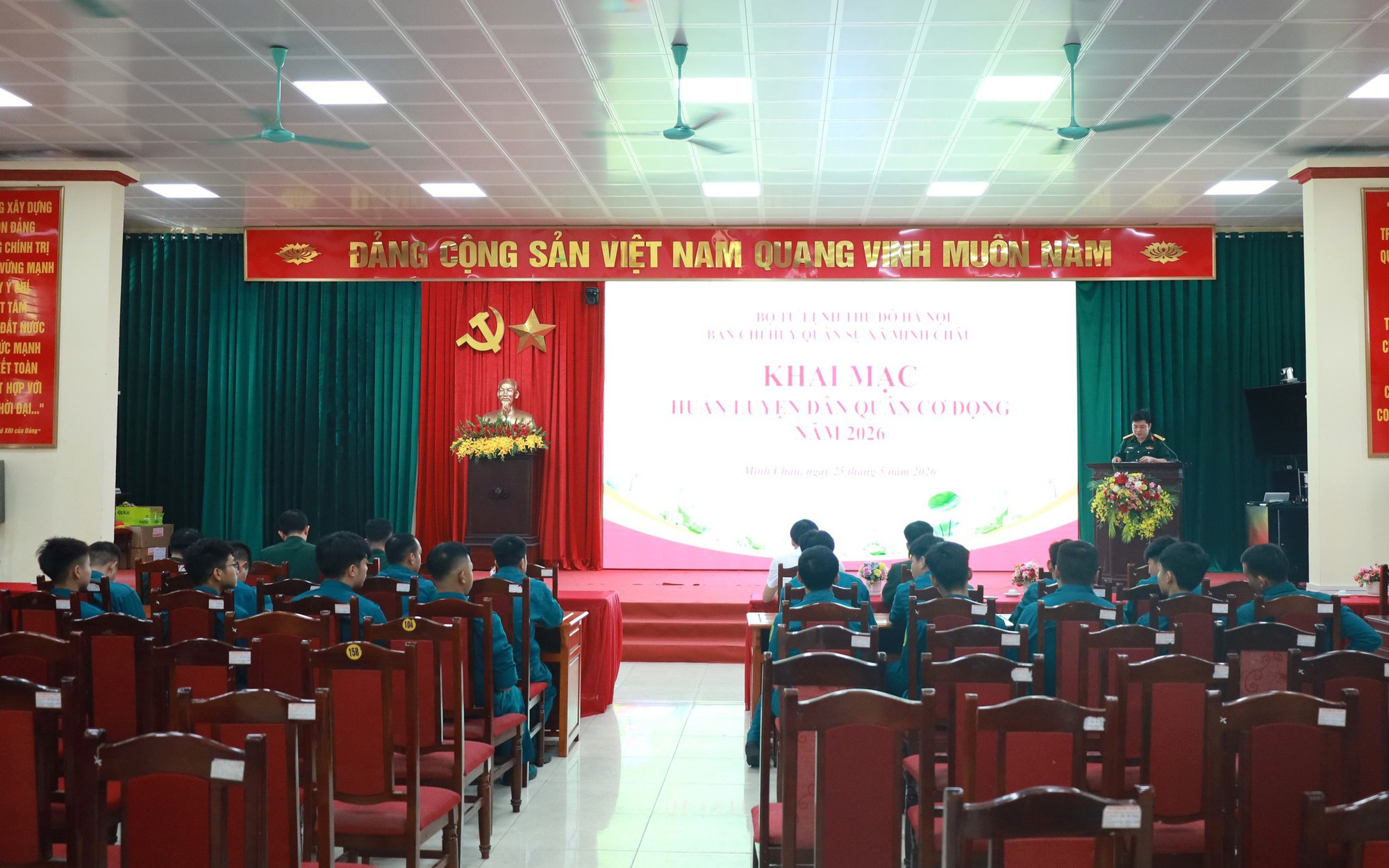 Khai mạc huấn luyện Dân quân tự vệ cơ động năm 2026, nâng cao khả năng sẵn sàng chiến đấu.