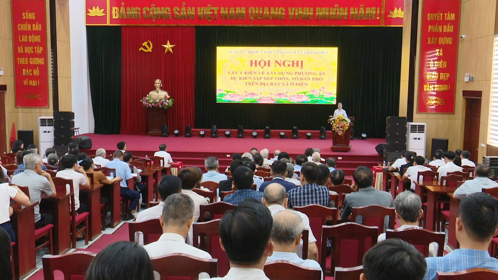 Hội nghị lấy ý kiến nhân dân về phương án dự kiến sắp xếp thôn, cụm dân cư, tổ dân phố trên địa bàn xã- Ảnh 1.
