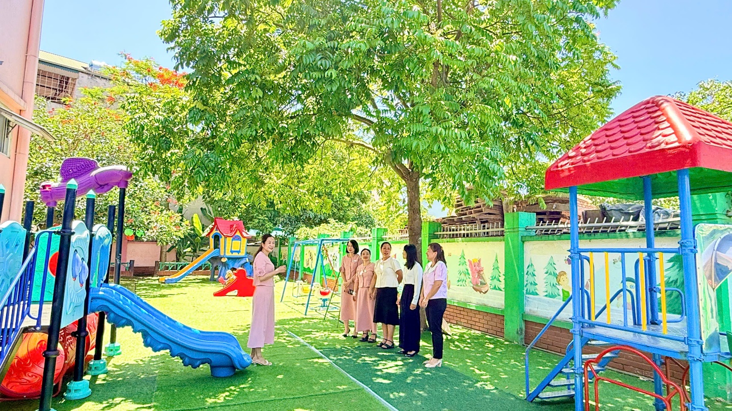 Đón đoàn kiểm tra đánh giá và công nhận công tác thể dục thể thao năm học 2025 - 2026- Ảnh 2.
