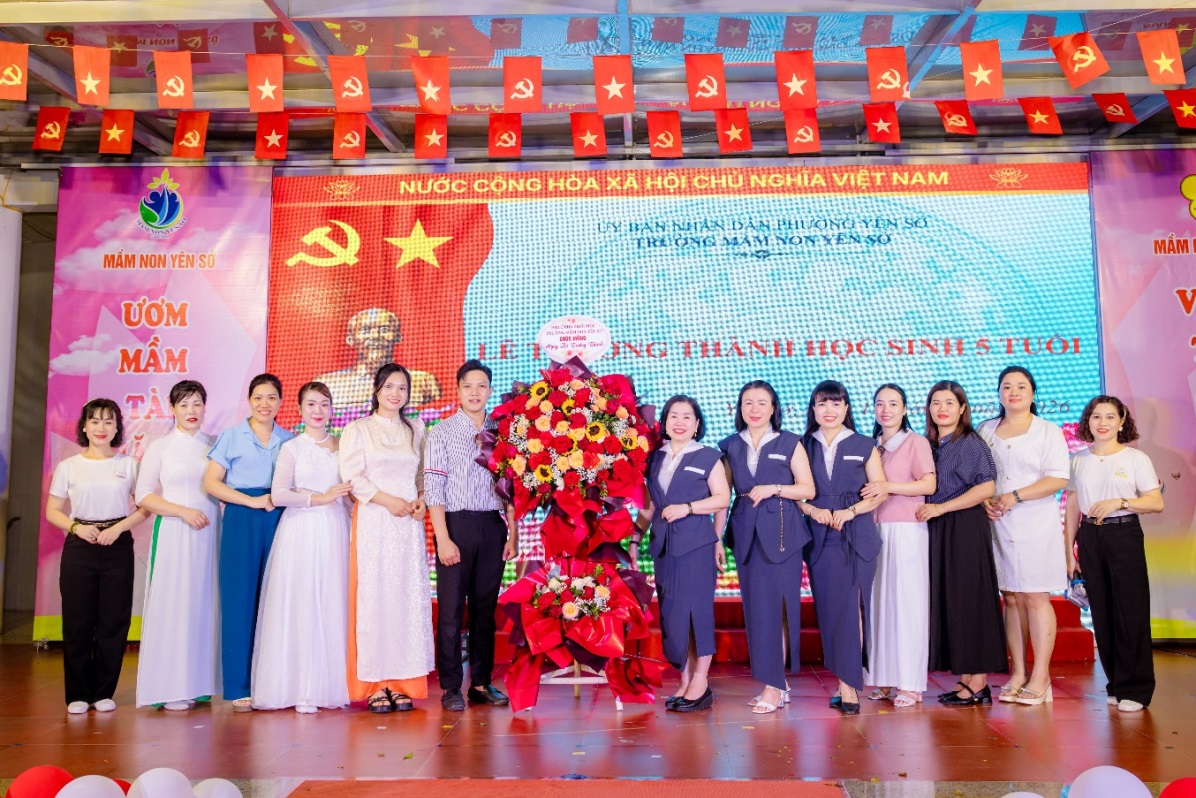 Sự kiện tháng 5 của trường Mầm non Yên Sở “Lễ trưởng thành và trao giấy chứng nhận tốt nghiệp cho các con học sinh niên khoá 2023-2026”.- Ảnh 8.