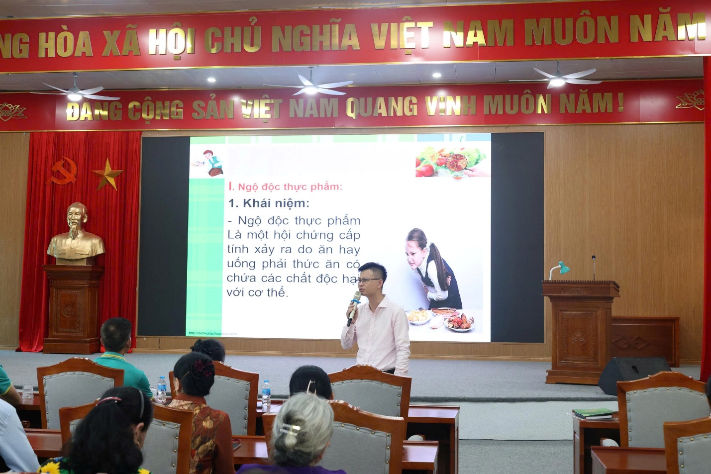 Hội Nông dân xã Mê Linh tổ chức Hội nghị Tuyên truyền về An toàn thực phẩm- Ảnh 3.