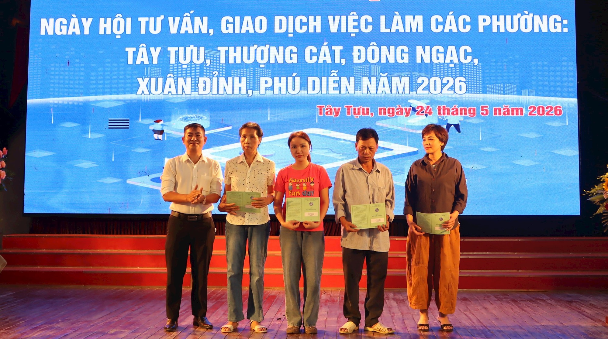 Hơn 2.400 chỉ tiêu tuyển dụng tại Ngày hội tư vấn, giao dịch việc làm năm 2026- Ảnh 3.