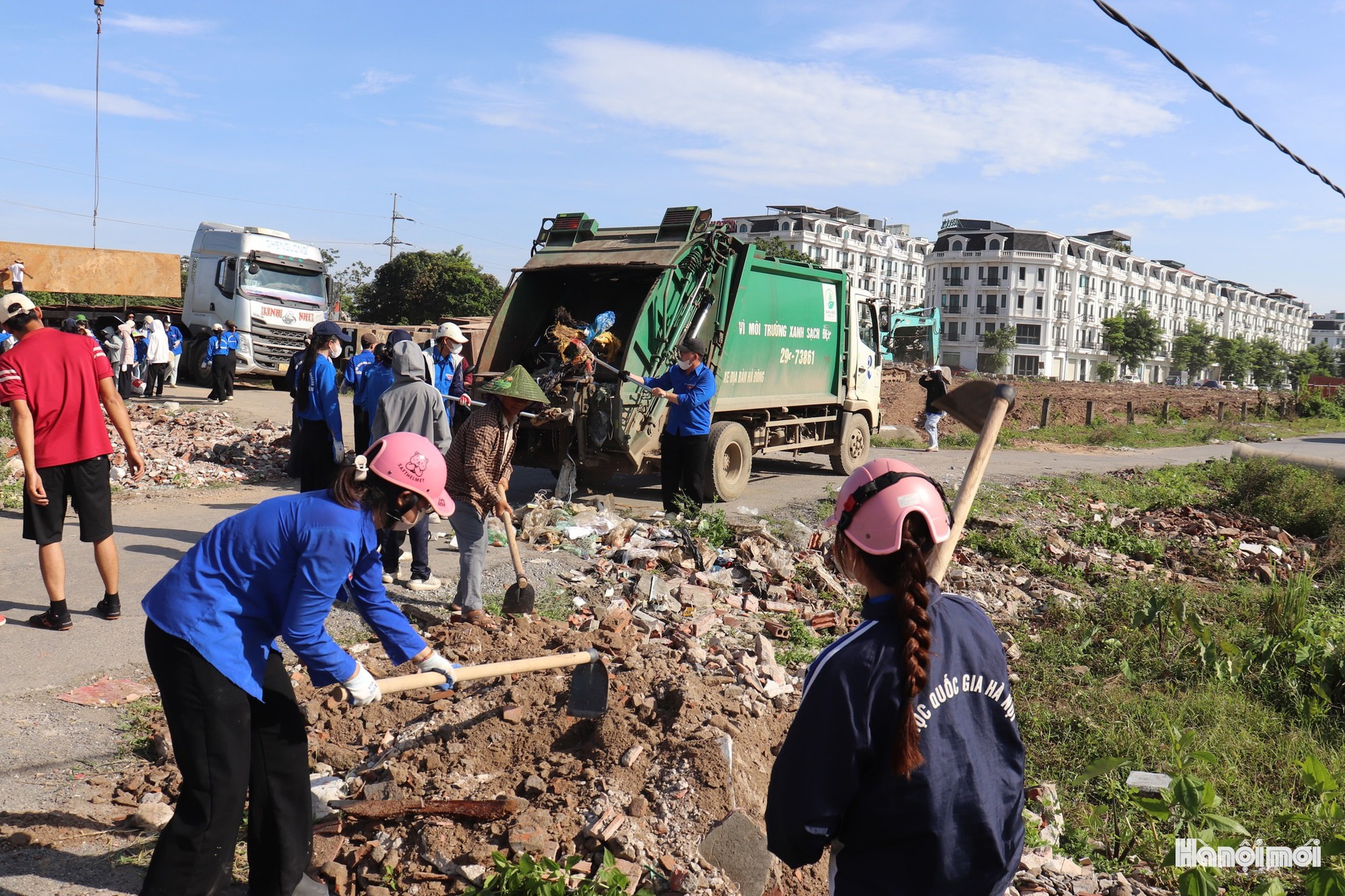 Phường Kiến Hưng: Chung tay khắc phục điểm nghẽn vệ sinh môi trường- Ảnh 1.