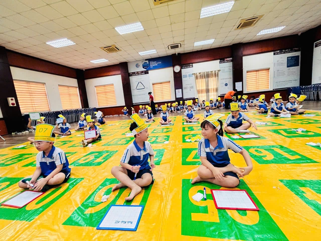 Phường Từ Liêm tạo đột phá trong giáo dục từ chuyển đổi số và trường học hạnh phúc- Ảnh 3.