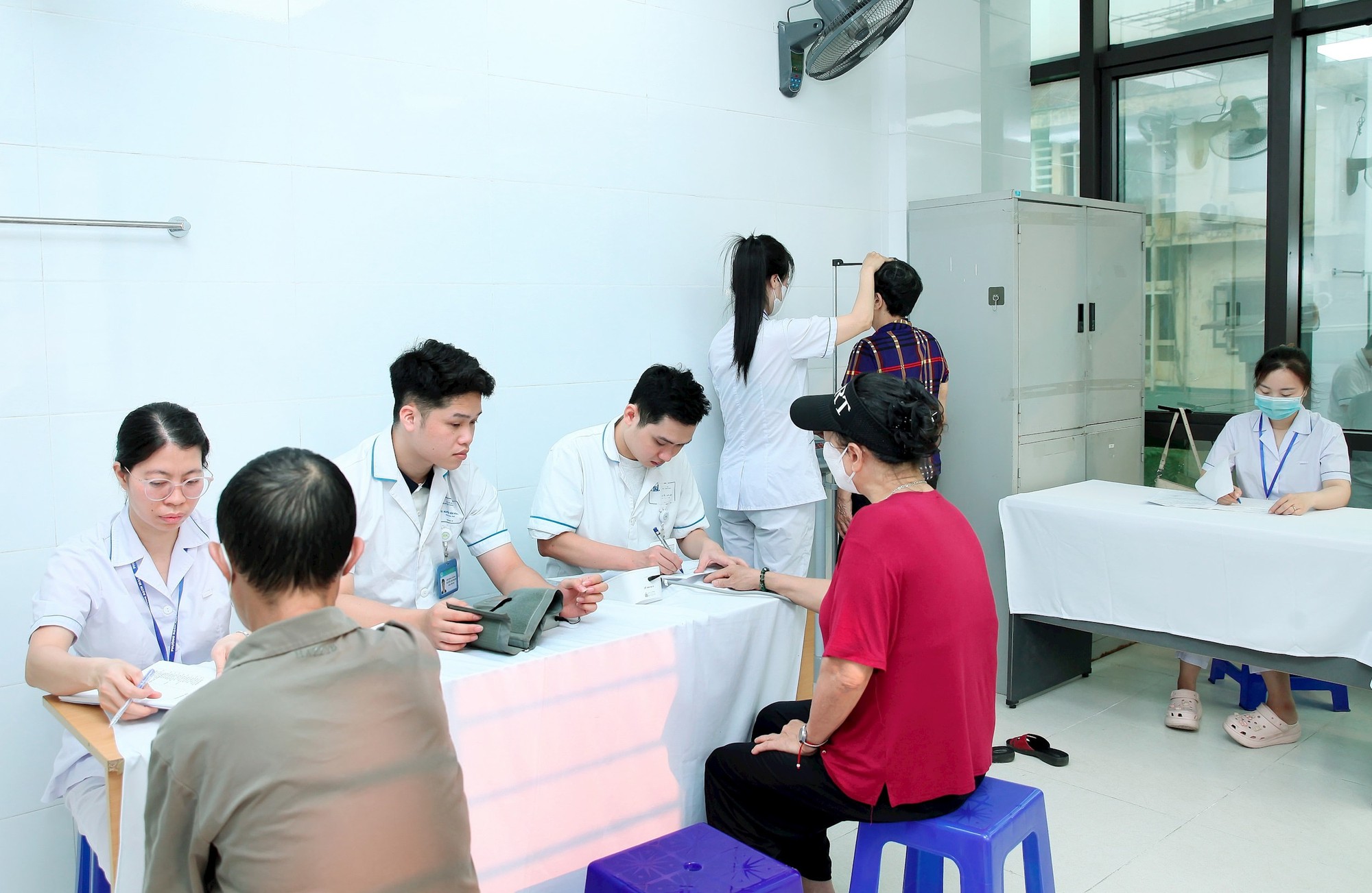 Phường Bạch Mai hướng tới cộng đồng khỏe mạnh, văn minh, phát triển bền vững- Ảnh 4.