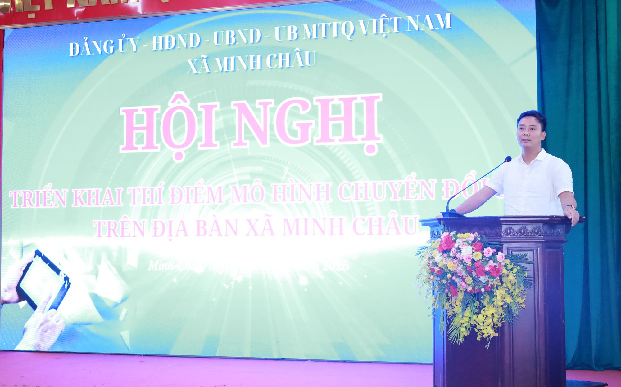 Xã Minh Châu triển khai thí điểm mô hình chuyển đổi số cấp xã