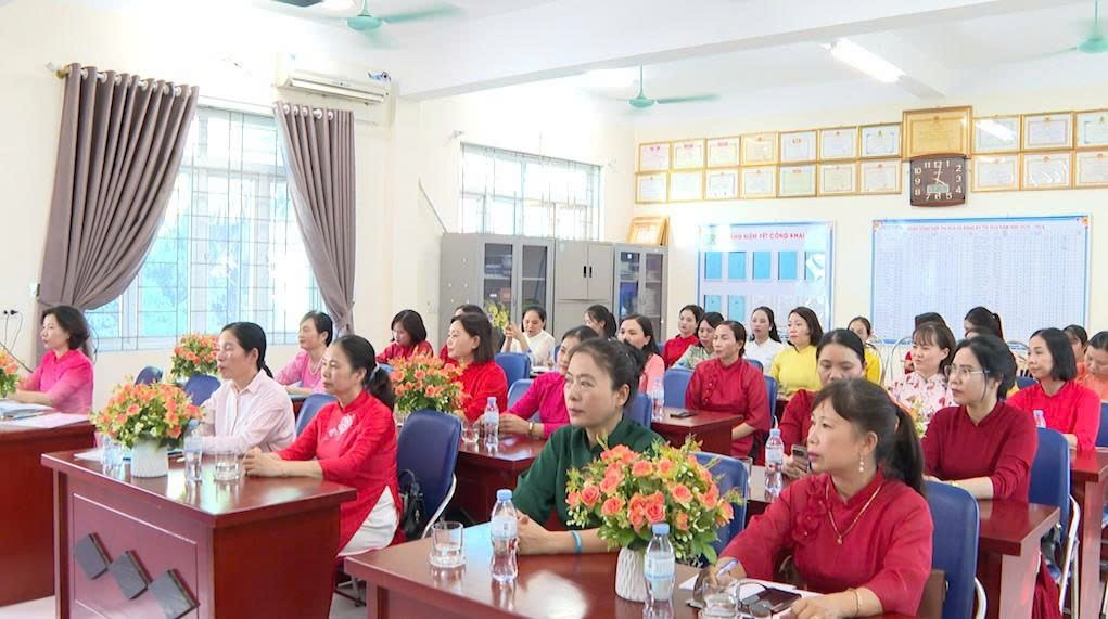 Khối thi đua số IV của UBND xã Hát Môn tổng kết công tác thi đua, khen thưởng năm học 2025 - 2026- Ảnh 2.