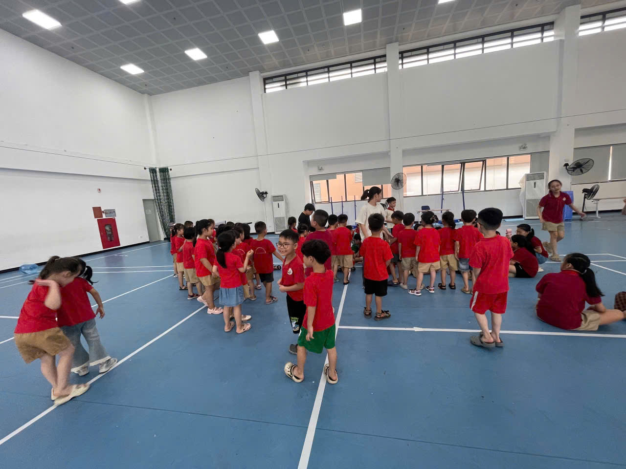 TRẺ MẪU GIÁO 5 TUỔI TRƯỜNG MẦM NON HOA MAI THAM QUAN TRƯỜNG TIỂU HỌC TÂN MAI- Ảnh 5.
