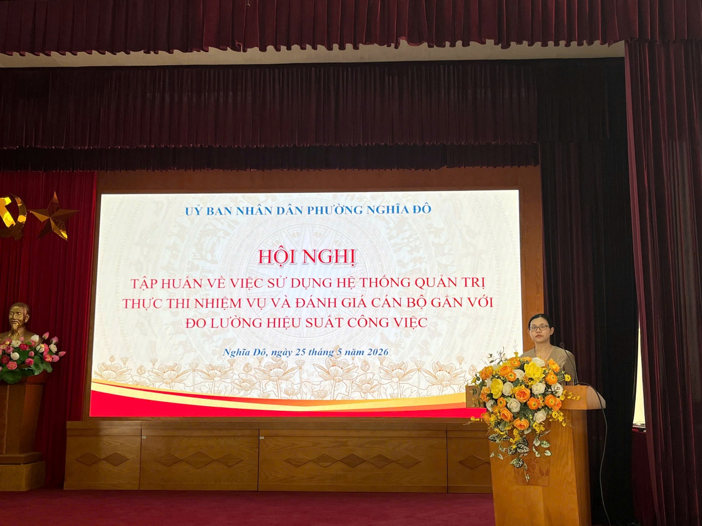 PHƯỜNG NGHĨA ĐÔ TỔ CHỨC TẬP HUẤN TRIỂN KHAI HỆ THỐNG ĐÁNH GIÁ CÁN BỘ THEO OKR/KPI GẮN VỚI CHUYỂN ĐỔI SỐ, XÂY DỰNG CHÍNH QUYỀN SỐ- Ảnh 1.