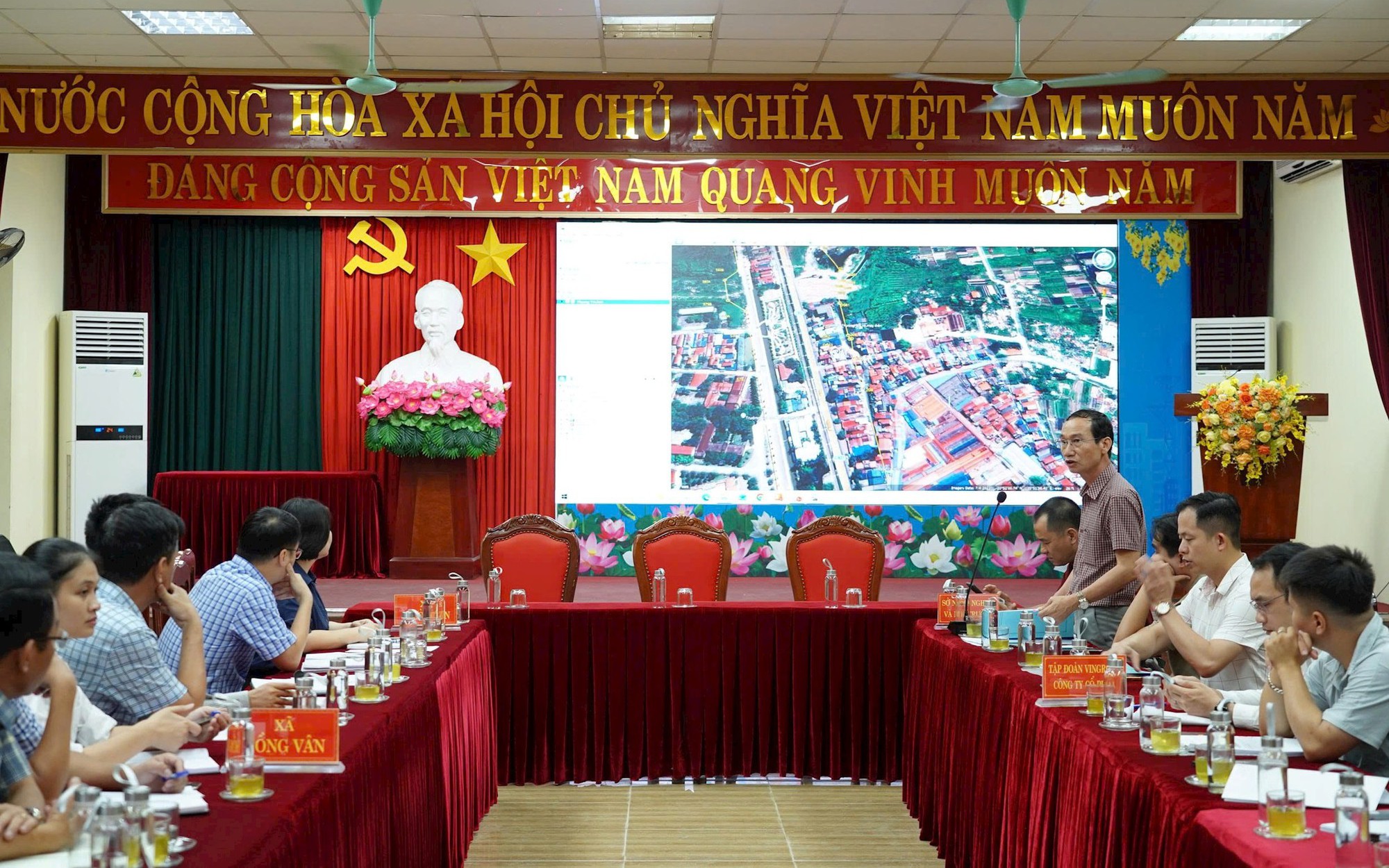 Bàn giao mốc giới Dự án Trục không gian Quốc lộ 1A qua các xã Thường Tín, Hồng Vân, Thượng Phúc