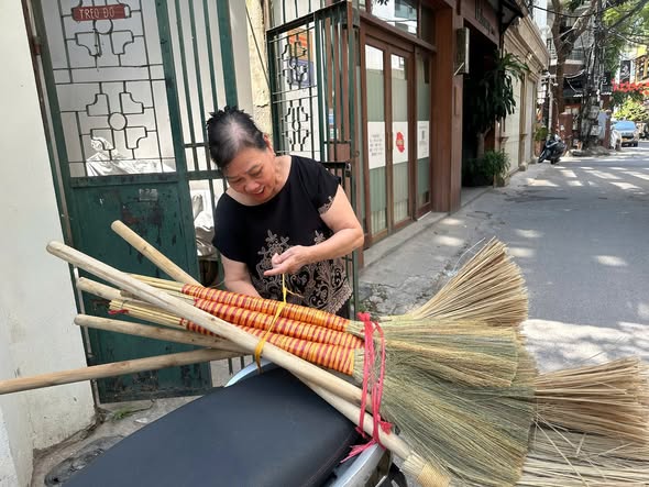 Hội LHPN phường tích cực ủng hộ Hội người mù – lan tỏa yêu thương, chia sẻ cộng đồng- Ảnh 1.