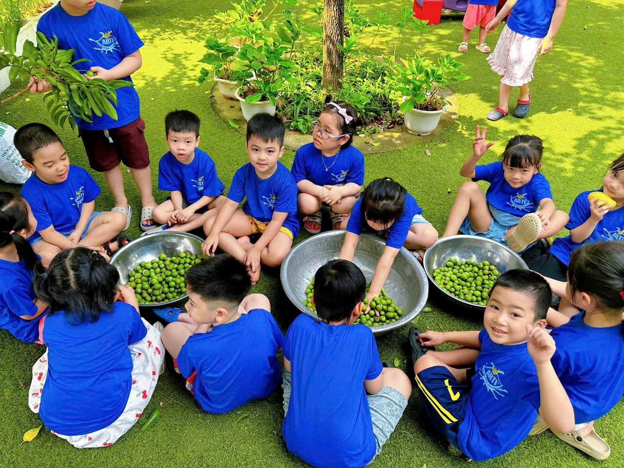 Đẩy mạnh thực hiện Quy tắc ứng xử, góp phần thực hiện môi trường văn minh trên địa bàn xã Đại Thanh- Ảnh 2.