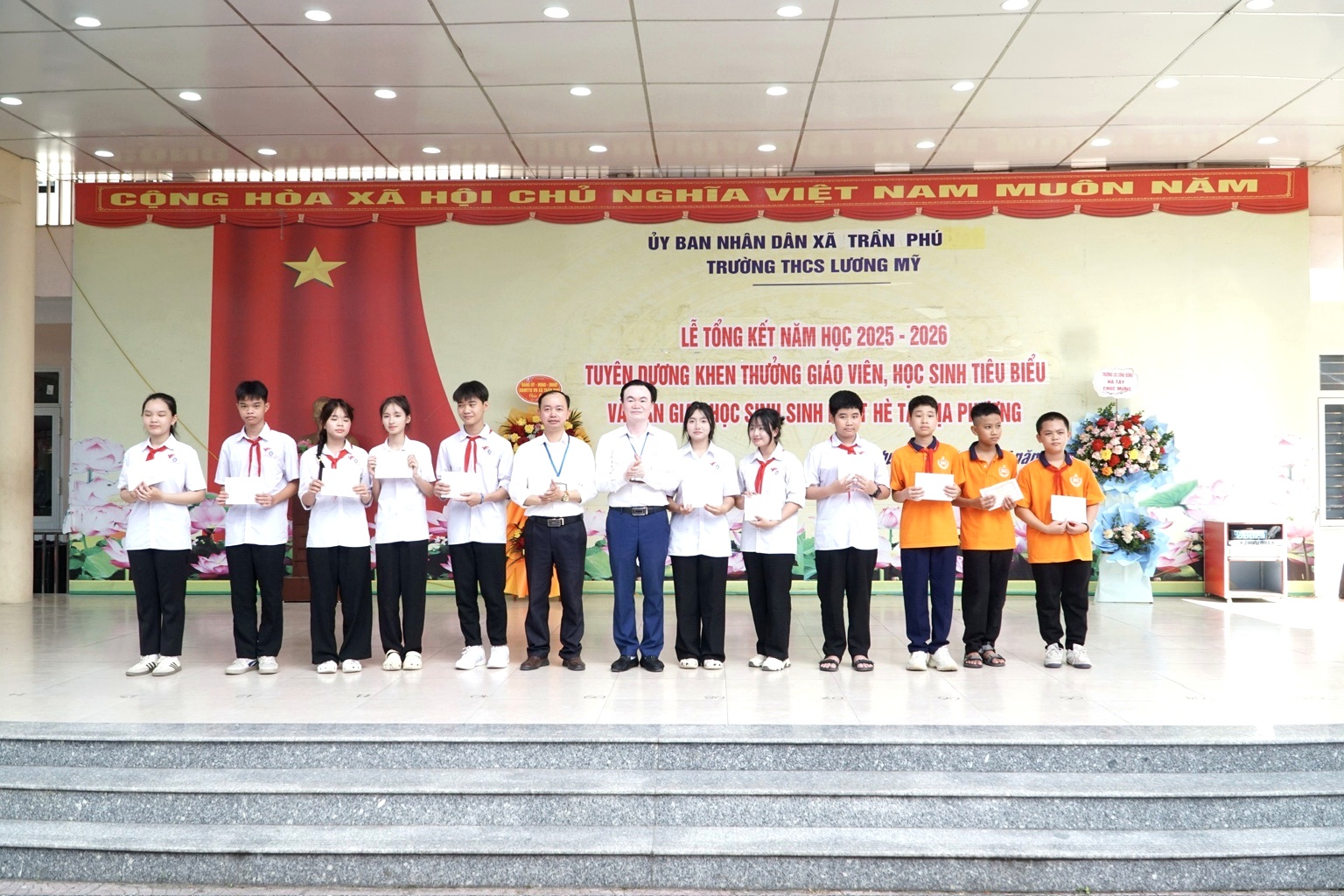 TRƯỜNG THCS LƯƠNG MỸ TỔNG KẾT NĂM HỌC 2025-2026, TUYÊN DƯƠNG GIÁO VIÊN, HỌC SINH TIÊU BIỂU- Ảnh 6.