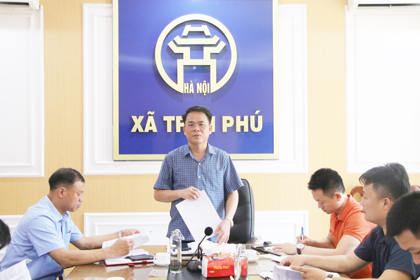 Hội nghị triển khai kế hoạch tổ chức cưỡng chế buộc thực hiện biện pháp khắc phục hậu quả đối với công trình xây dựng của ông Nguyễn Tích Tảo thôn Công An, xã Trần Phú- Ảnh 2.