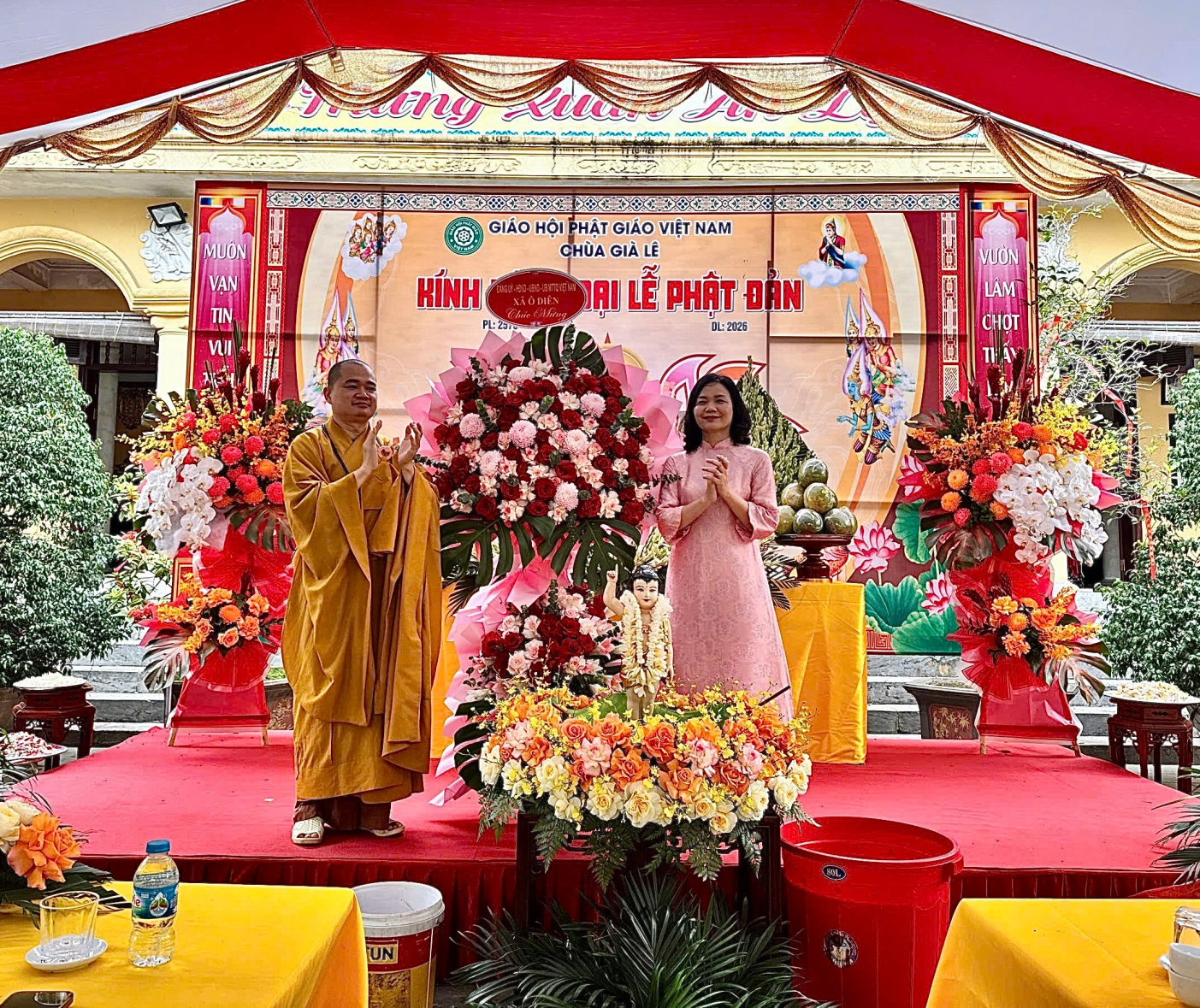 Ban Thường trực Ủy ban MTTQ Việt Nam xã Ô Diên thăm, chúc mừng Đại lễ Phật đản năm 2026- Ảnh 4.