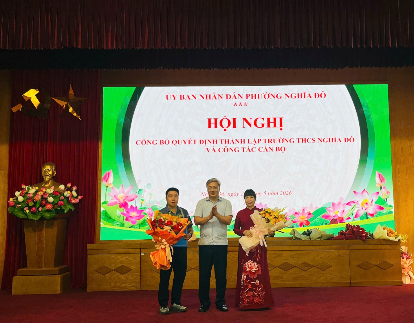 Phường Nghĩa Đô công bố quyết định thành lập Trường THCS Nghĩa Đô và công tác cán bộ- Ảnh 3.
