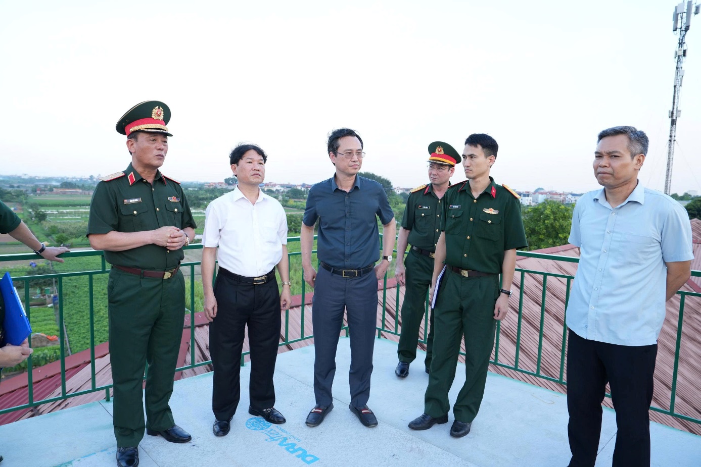 BCH Quân sự xã Thuận An khánh thành công trình chào mừng kỷ niệm 80 năm Ngày truyền thống lực lượng vũ trang Thủ đô (19/10/1946- 19/10/2026)- Ảnh 10.