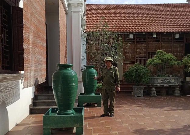Xã Hoài Đức đồng loạt ra quân chiến dịch tổng vệ sinh môi trường, quyết tâm "quét sạch" sốt xuất huyết từ gốc- Ảnh 1.